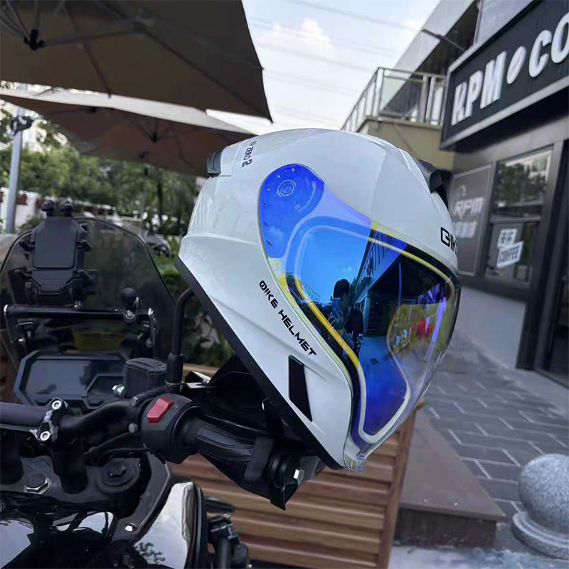 Casco Integrale Moto Certifica - Full Face Motorcycle Helmet With Bluetooth recensione e prezzo